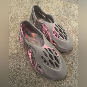 Yeezy foam runner MX sand grey